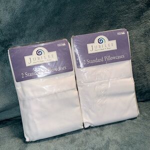 Jubilee two 2-packs of standard pillow cases white New